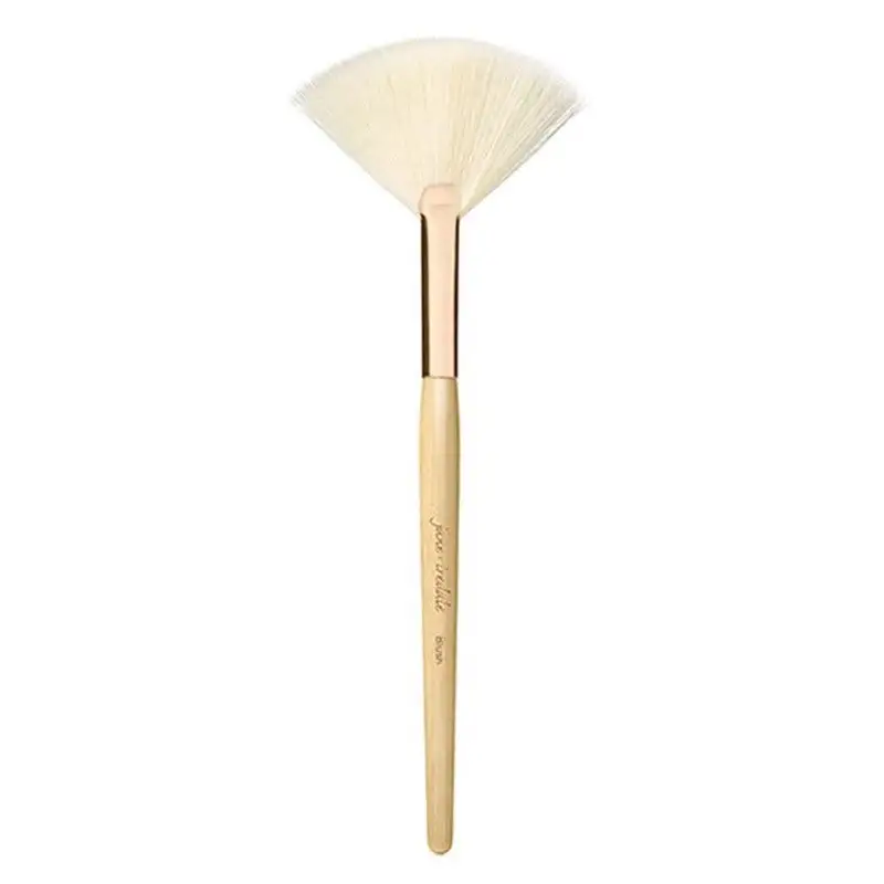 Jane Iredale Blush Brush White Fan 3 Jane Iredale Blush Brush White Fan