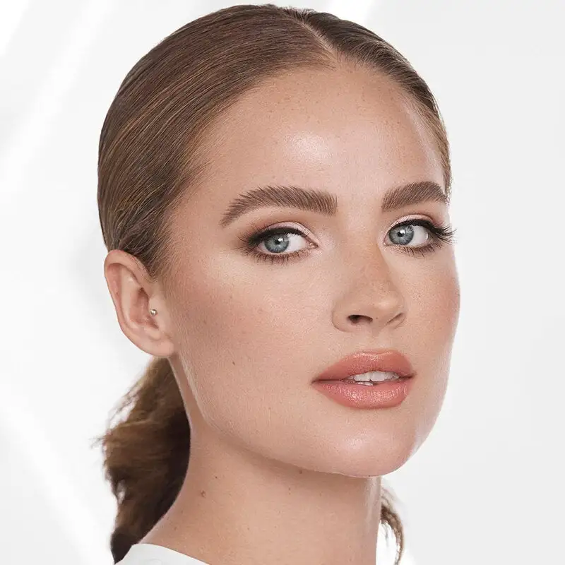 Anastasia Beverly Hills Fluffy & Fuller Looking Brow Kit Medium Brown Lip Liner: 1.49 G Crystal Lip Gloss: 4.8 Ml 5 Anastasia Beverly Hills Fluffy & Fuller Looking Brow Kit Medium Brown Lip Liner: 1.49 G Crystal Lip Gloss: 4.8 Ml - Bilde 3