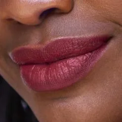 Jane Iredale Beyond Matte™ Lip Stain Captivate 8 Jane Iredale Beyond Matte™ Lip Stain Captivate -Dora butikk Y 111830